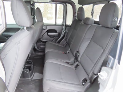 2022 Jeep Gladiator Sport S 4x4