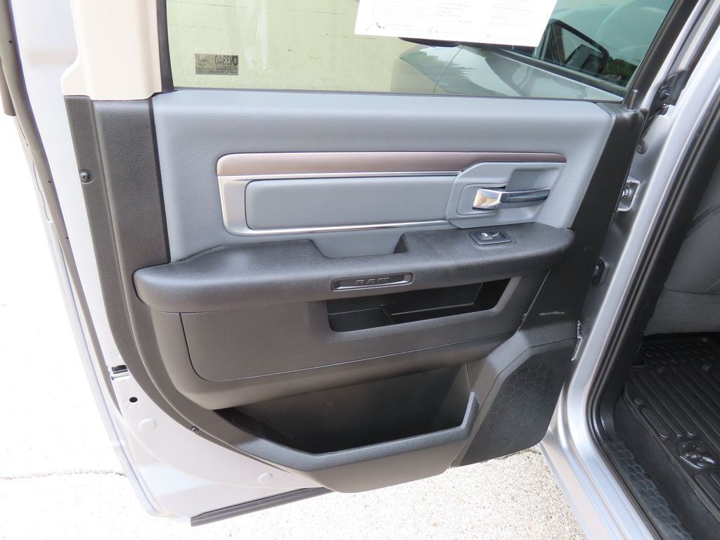 2023 RAM 1500 Classic SLT