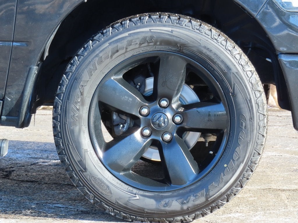 2018 RAM 1500 Big Horn Crew Cab 4x4 5'7' Box