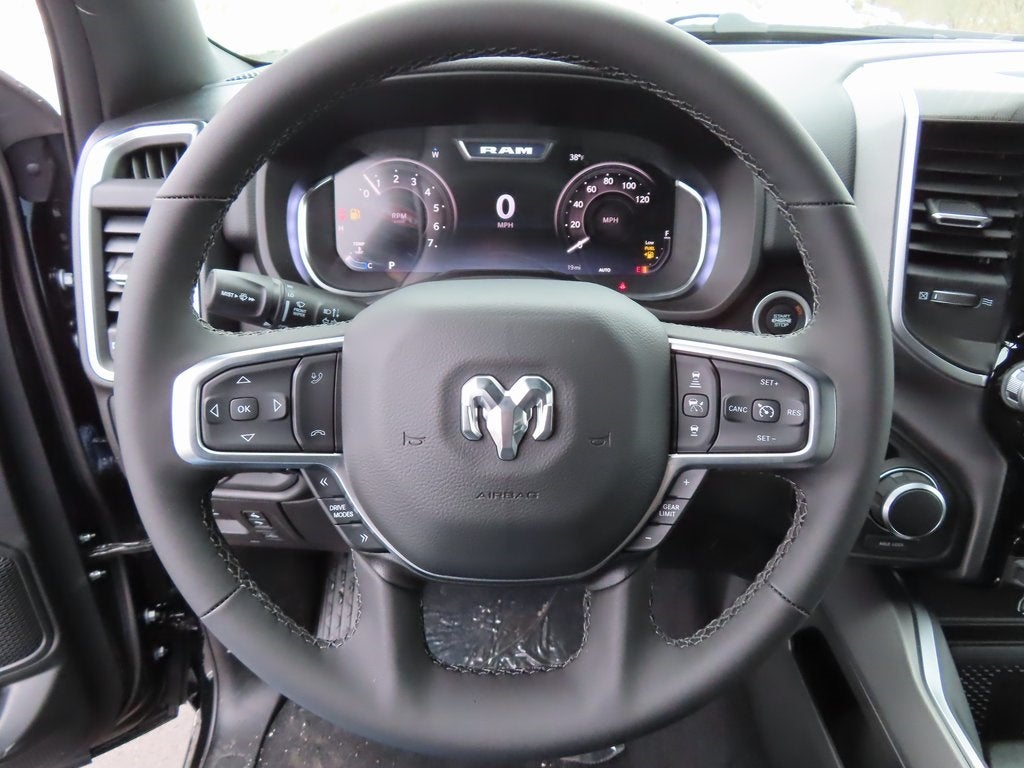 2026 RAM 1500 RAM 1500 BIG HORN CREW CAB 4X4 5'7' BOX