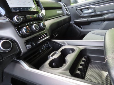 2022 RAM 1500 Big Horn Crew Cab 4x4 5'7' Box