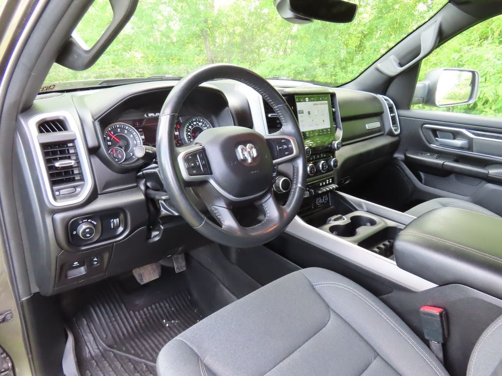 2022 RAM 1500 Big Horn Crew Cab 4x4 5'7' Box