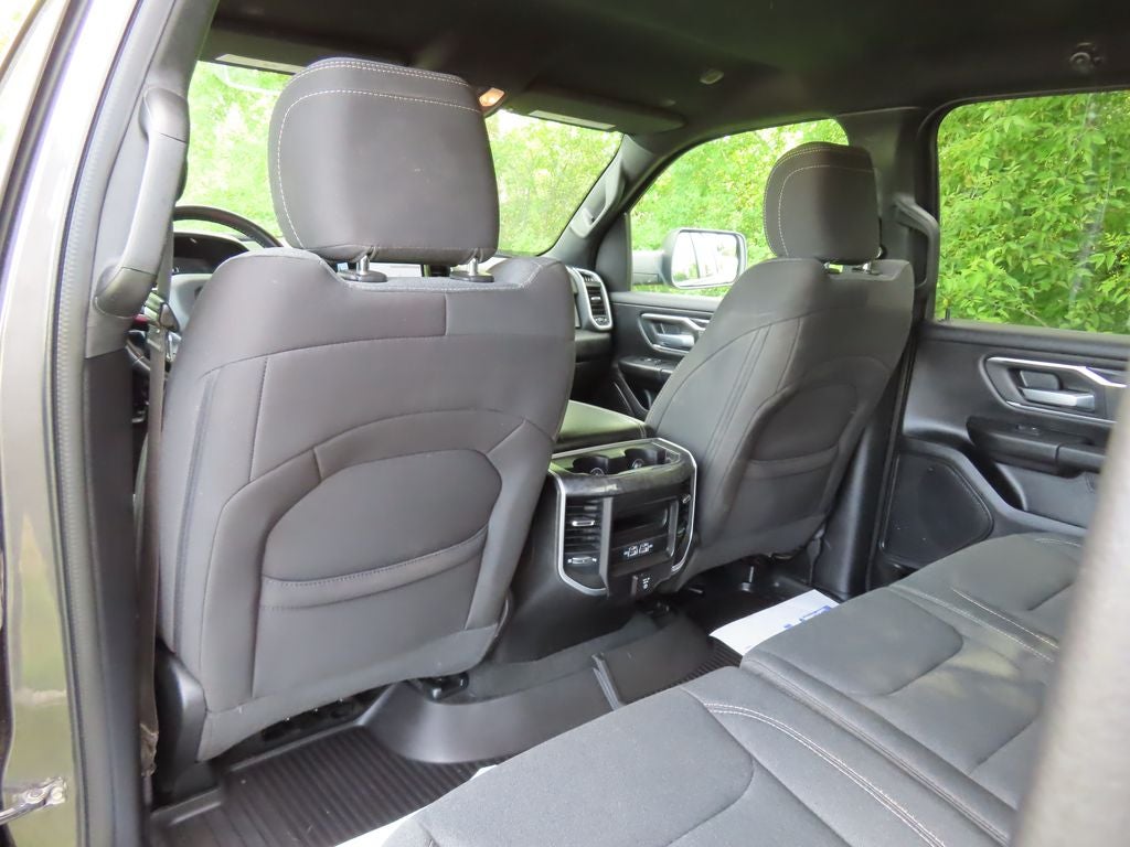 2022 RAM 1500 Big Horn Crew Cab 4x4 5'7' Box