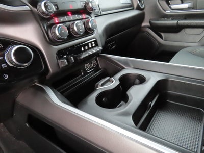 2021 RAM 1500 Big Horn Crew Cab 4x4 5'7' Box