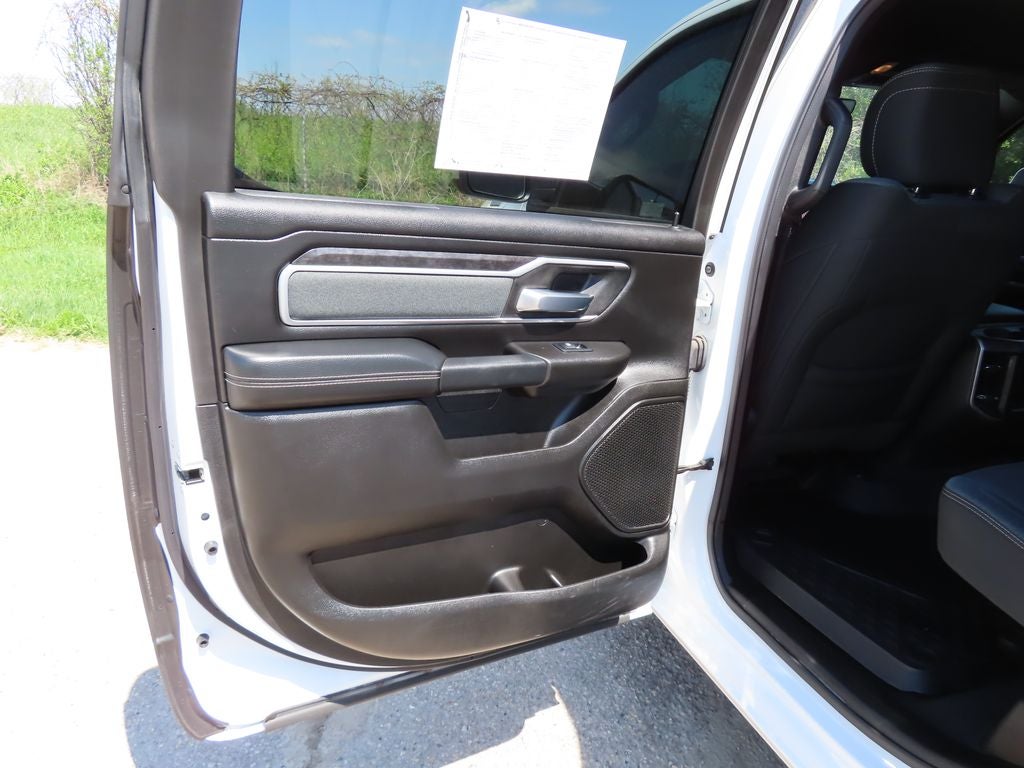 2022 RAM 1500 Big Horn Crew Cab 4x4 5'7' Box