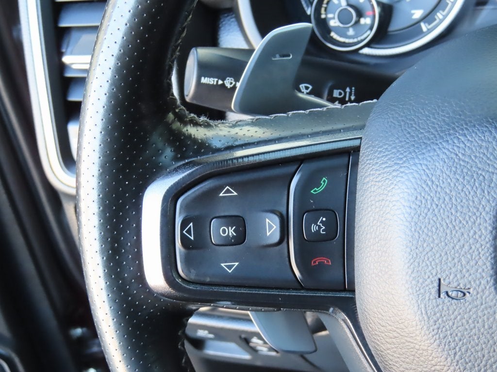 2022 RAM 1500 Laramie Crew Cab 4x4 5'7' Box