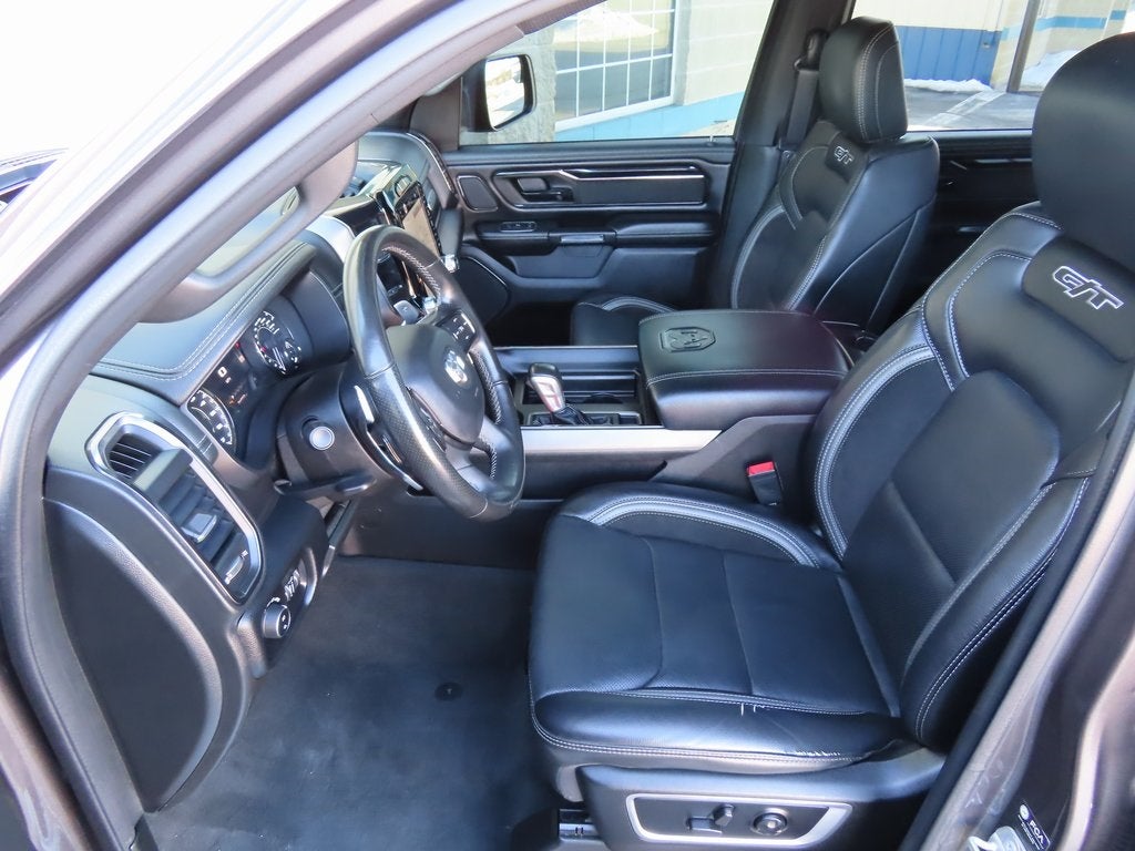 2022 RAM 1500 Laramie Crew Cab 4x4 5'7' Box