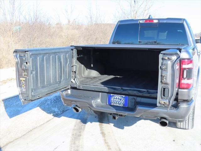 2022 RAM 1500 Laramie Crew Cab 4x4 5'7' Box