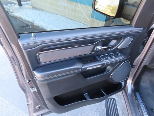 2022 RAM 1500 Laramie Crew Cab 4x4 5'7' Box