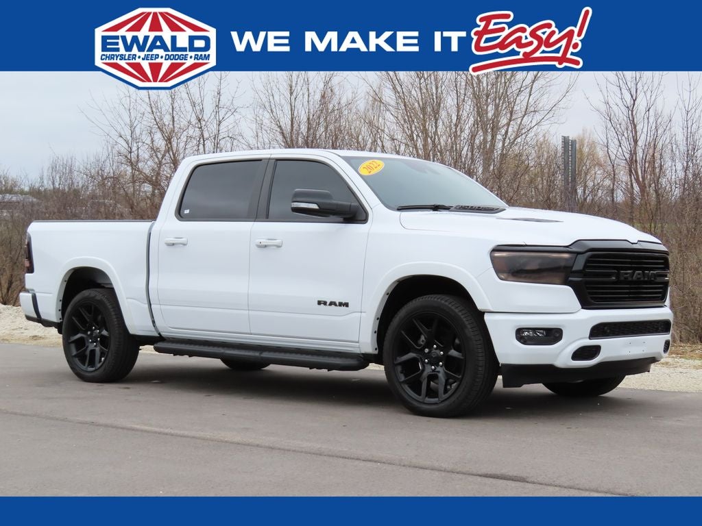2022 RAM 1500 Laramie Crew Cab 4x4 5'7' Box