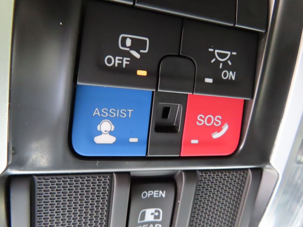 2022 RAM 1500 Laramie Crew Cab 4x4 5'7' Box