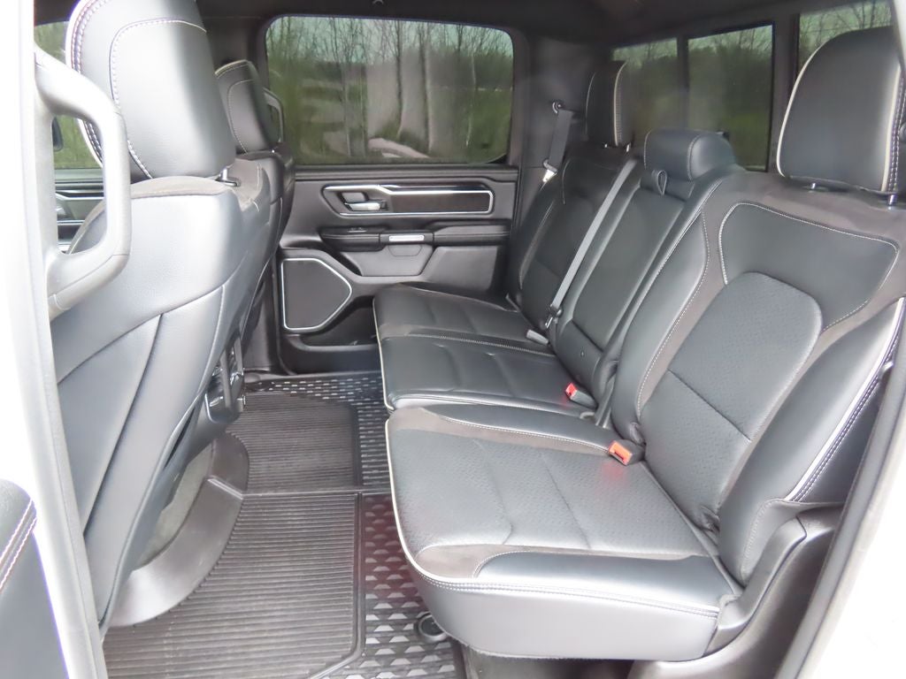 2022 RAM 1500 Laramie Crew Cab 4x4 5'7' Box