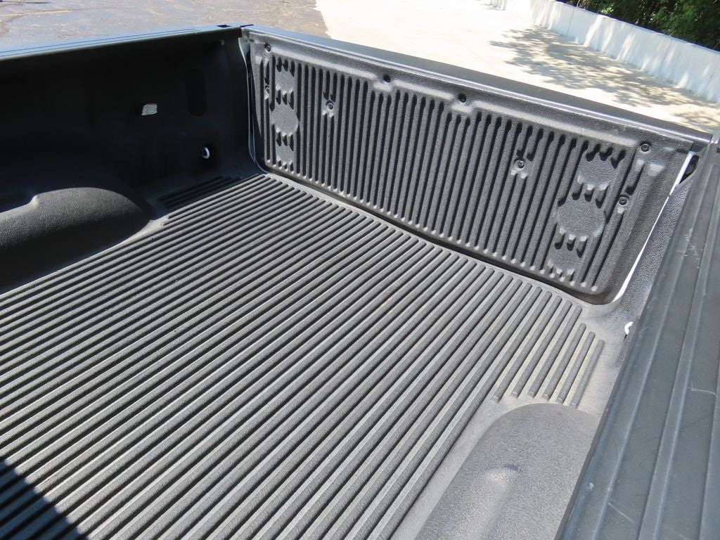 2022 RAM 1500 Laramie Crew Cab 4x4 5'7' Box