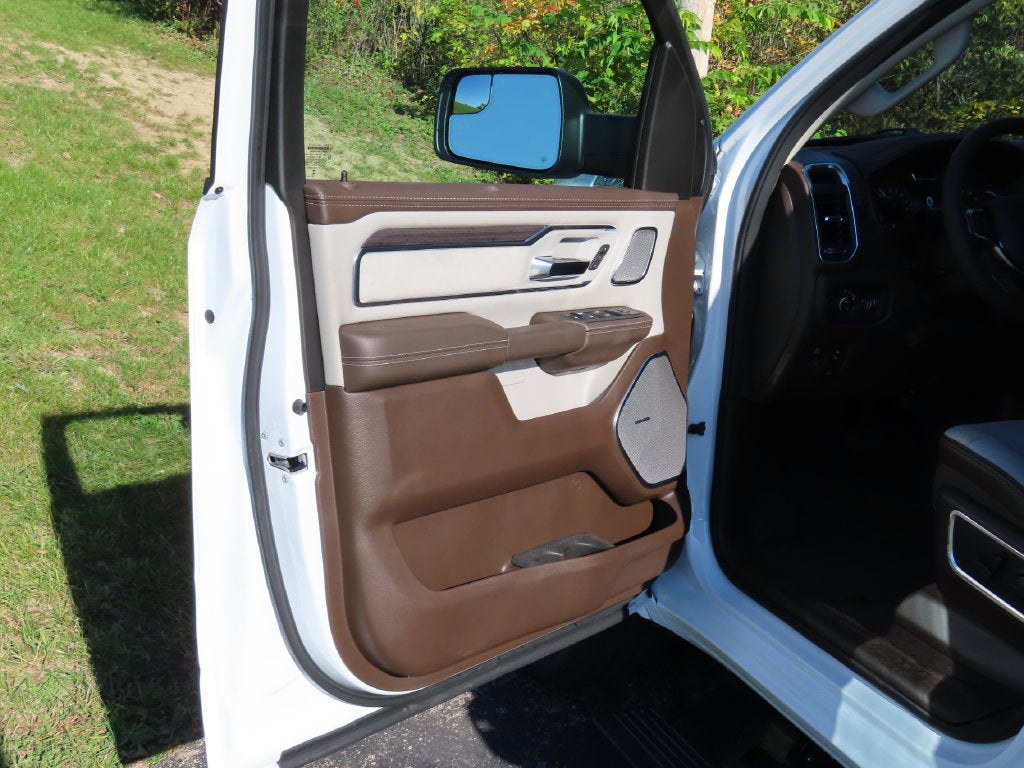 2027 RAM 1500 RAM 1500 LARAMIE CREW CAB 4X4 5'7' BOX