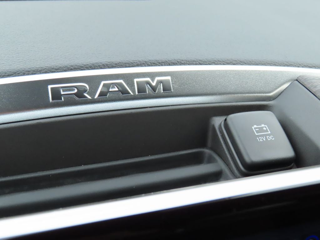 2026 RAM 1500 RAM 1500 LARAMIE CREW CAB 4X4 5'7' BOX