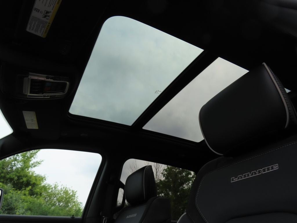 2026 RAM 1500 RAM 1500 LARAMIE CREW CAB 4X4 5'7' BOX