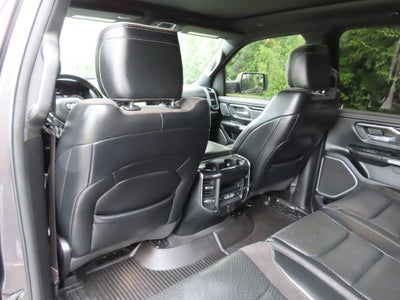 2021 RAM 1500 Laramie Crew Cab 4x4 5'7' Box