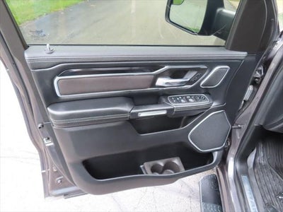 2021 RAM 1500 Laramie Crew Cab 4x4 5'7' Box