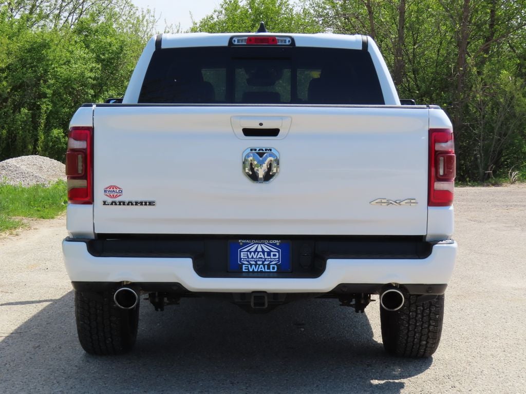 2022 RAM 1500 Laramie Crew Cab 4x4 5'7' Box