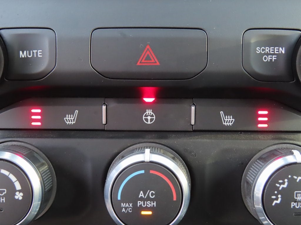 2023 RAM 1500 Big Horn Crew Cab 4x4 6'4' Box