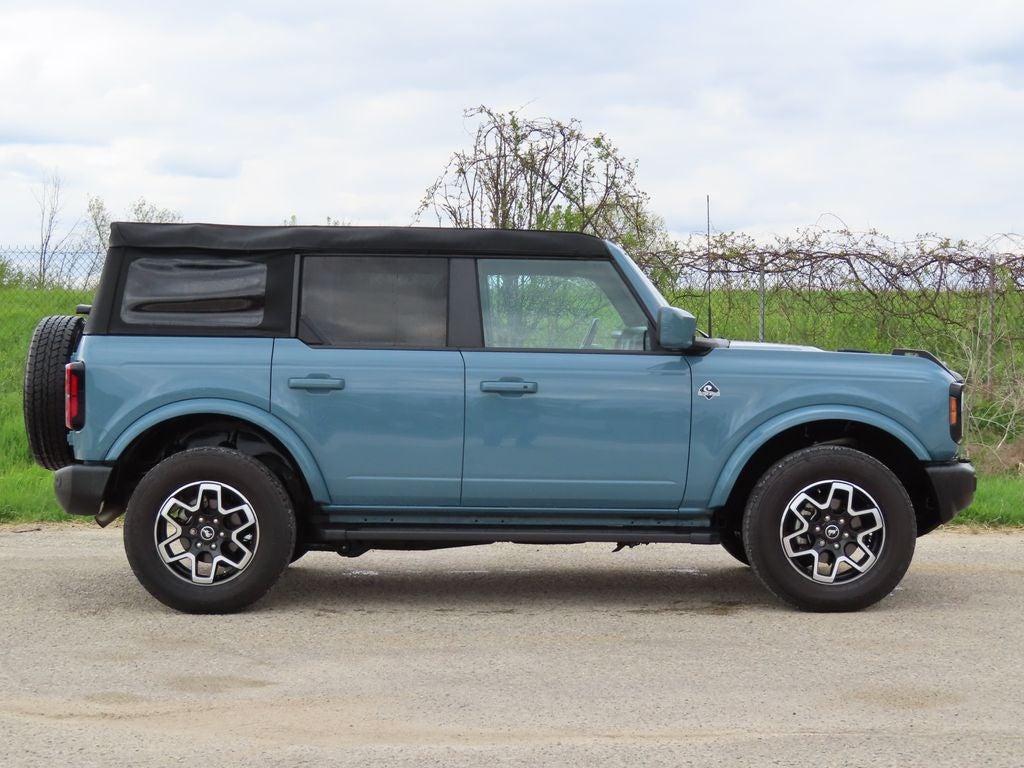 2023 Ford Bronco Outer Banks