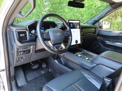 2023 Ford Expedition Platinum