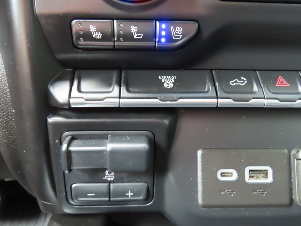 2021 Chevrolet Silverado 2500HD 4WD Crew Cab Standard Bed LTZ