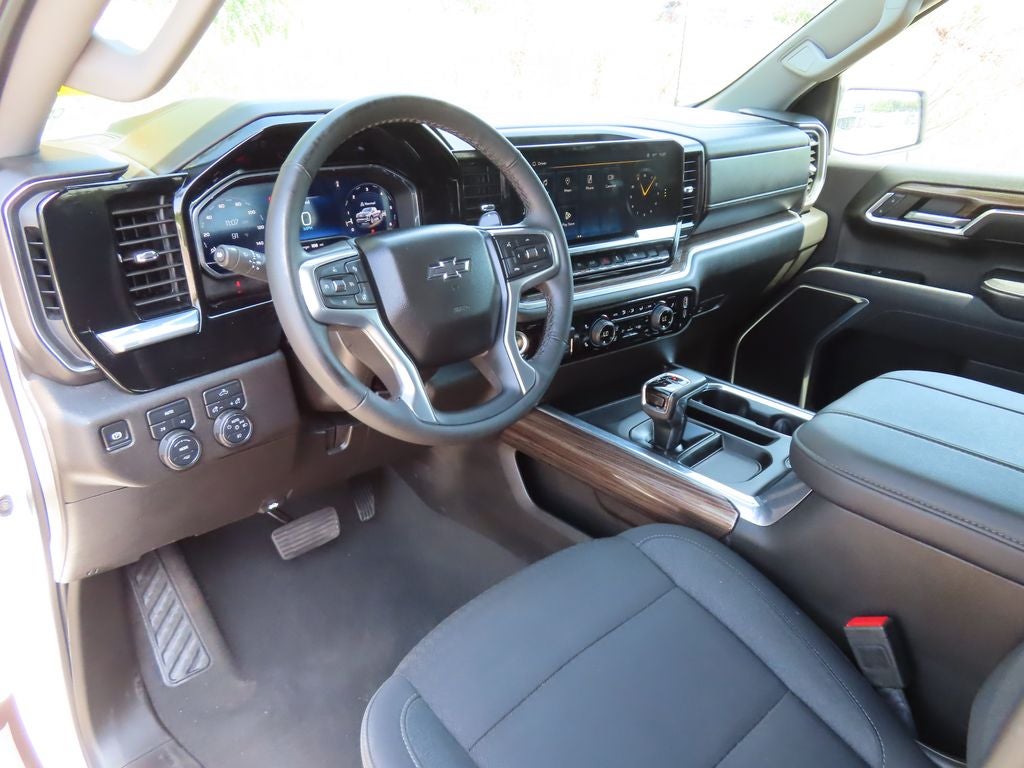 2025 Chevrolet Silverado 1500 4WD RST