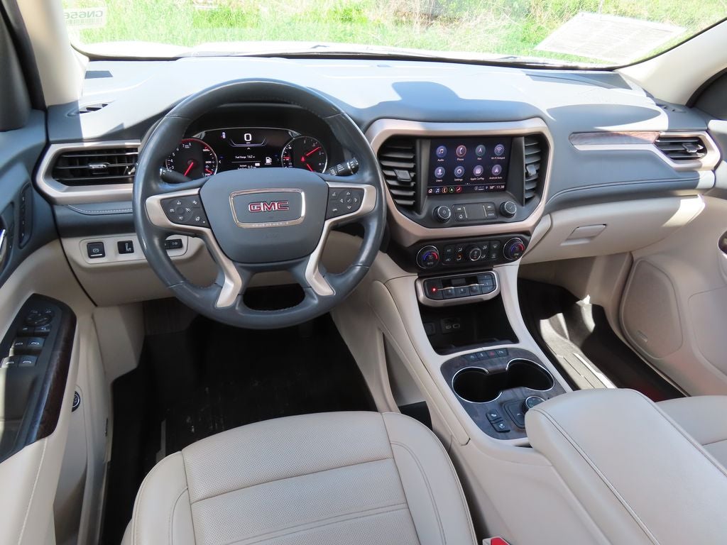 2022 GMC Acadia Denali