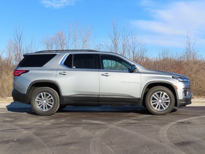 2023 Chevrolet Traverse AWD LT Cloth