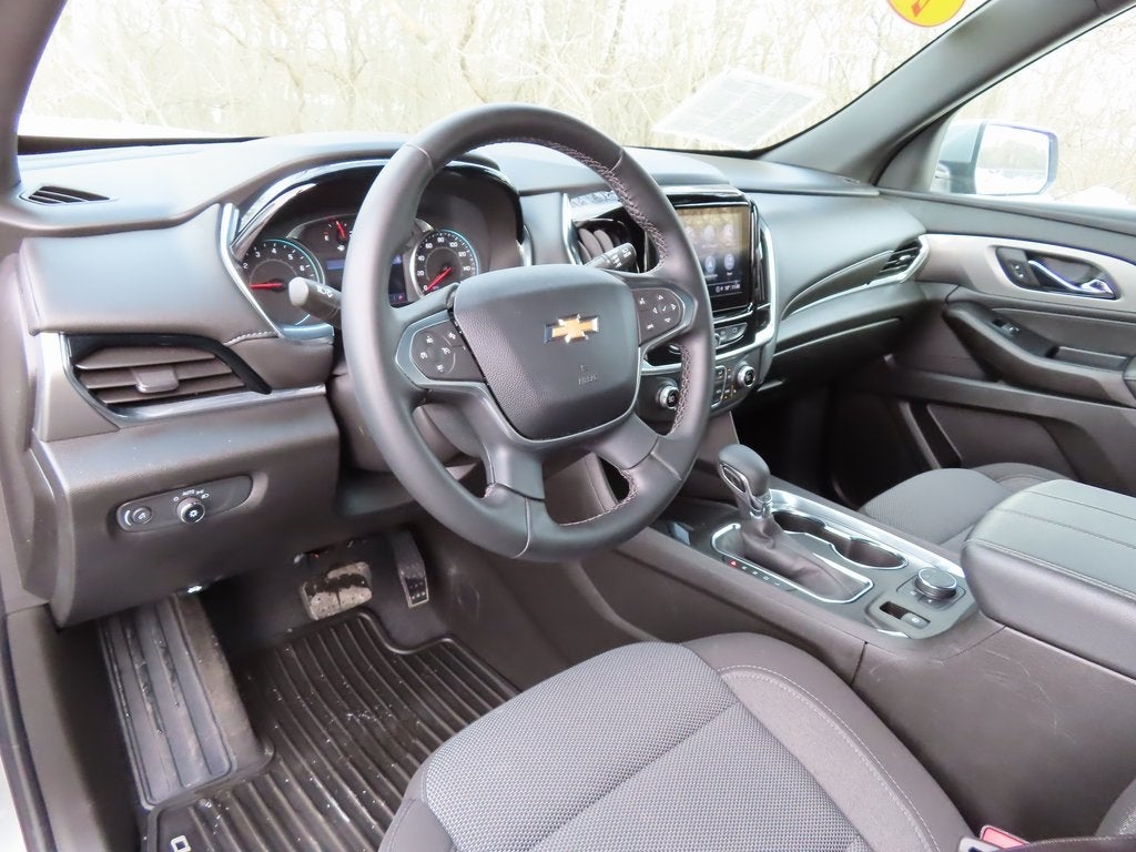 2023 Chevrolet Traverse AWD LT Cloth