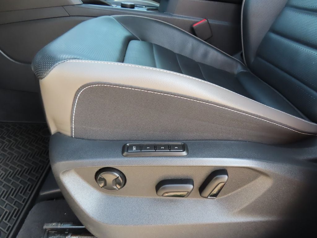 2022 Volkswagen Atlas 3.6L V6 SEL Premium R-Line