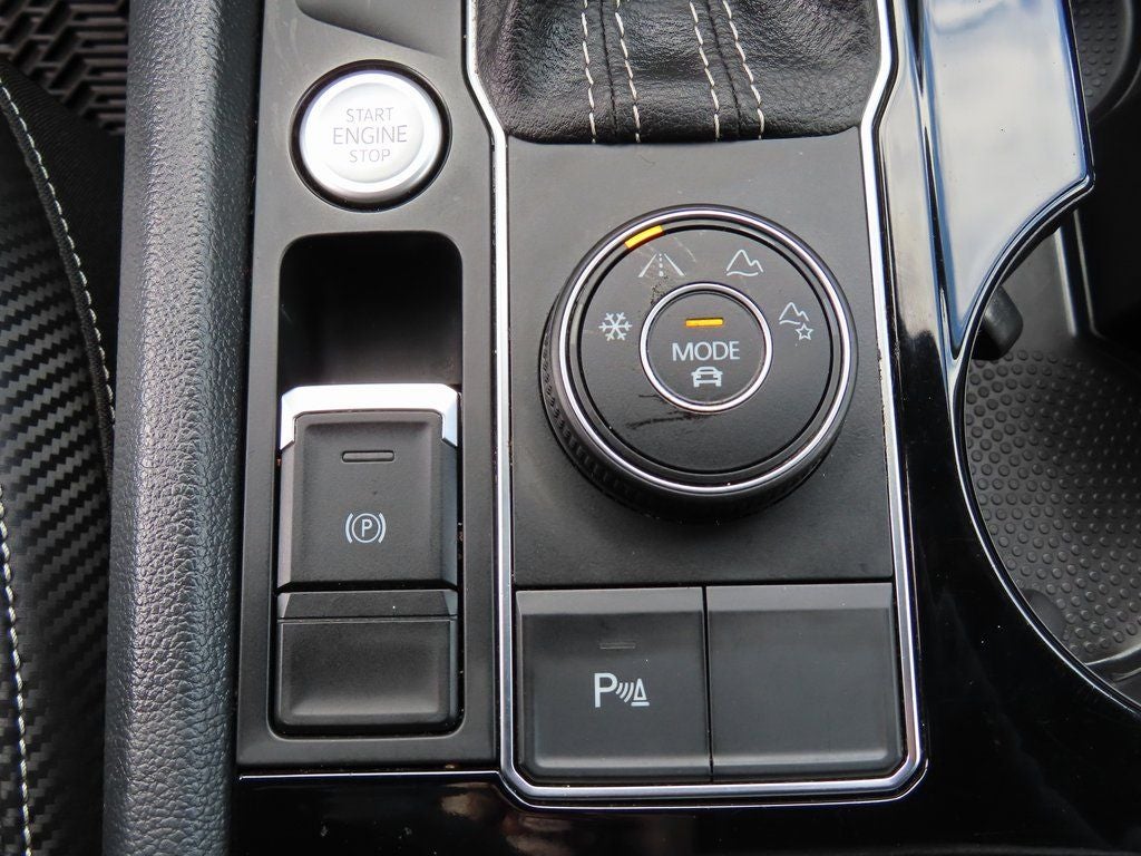 2023 Volkswagen Atlas Cross Sport 2.0T SEL R-Line Black