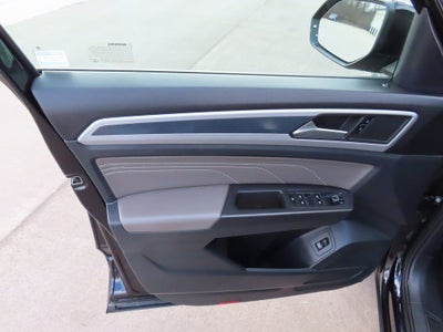 2023 Volkswagen Atlas Cross Sport 2.0T SEL R-Line Black
