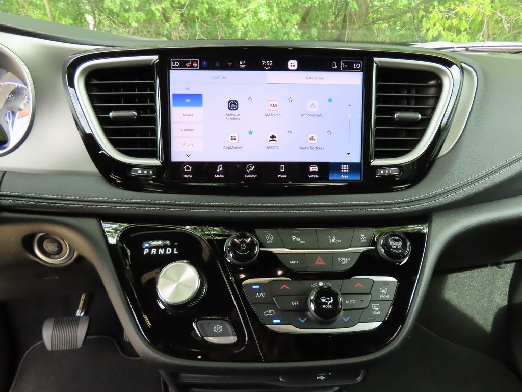 2027 Chrysler Pacifica PACIFICA SELECT