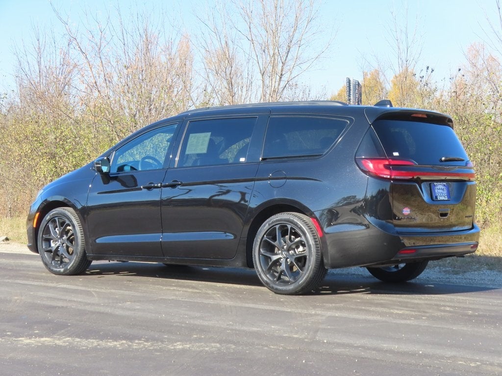 2025 Chrysler Pacifica Limited