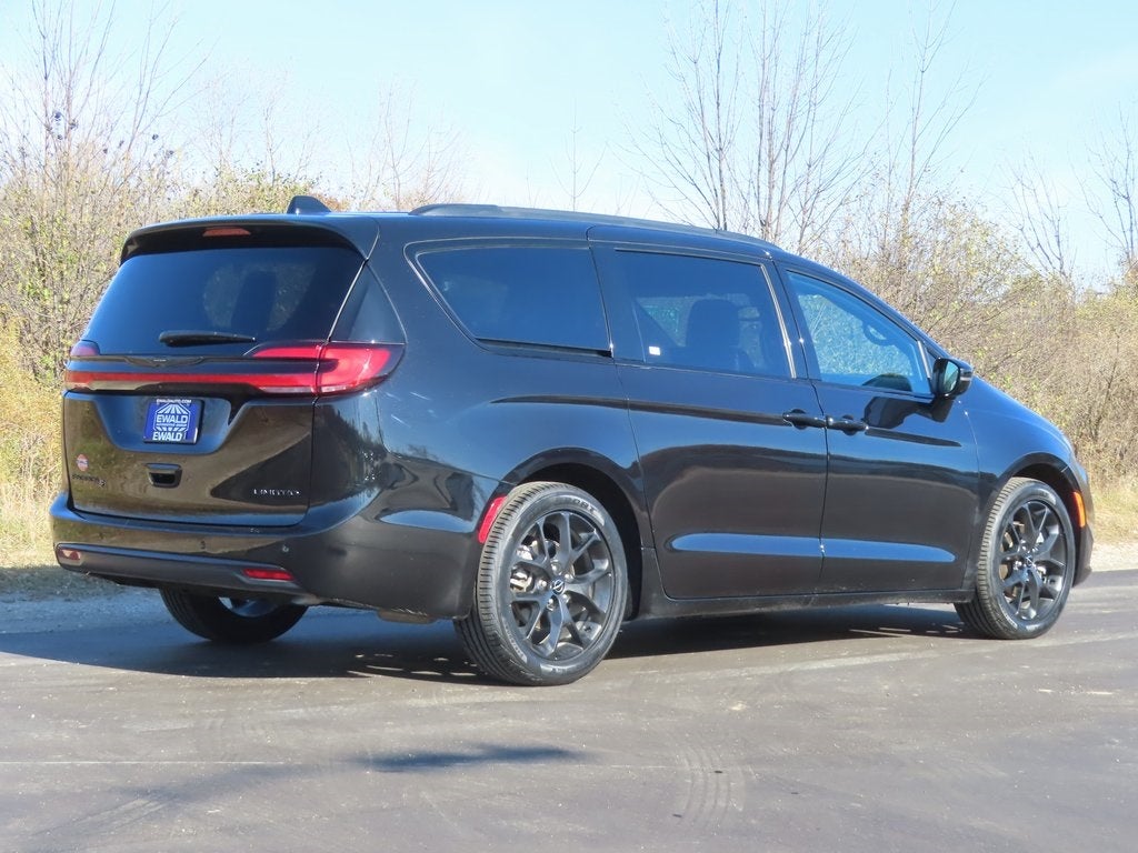 2025 Chrysler Pacifica Limited