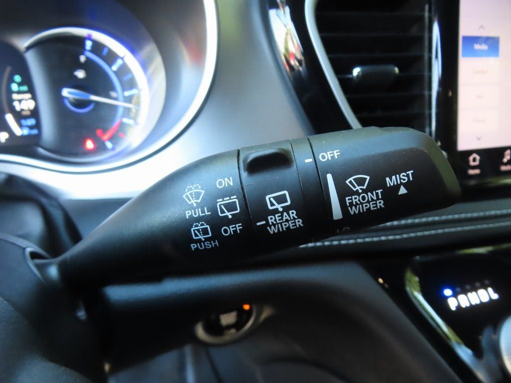 2022 Chrysler Pacifica Hybrid Limited S