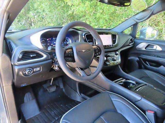 2022 Chrysler Pacifica Hybrid Limited