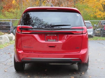 2026 Chrysler Pacifica PACIFICA SELECT AWD