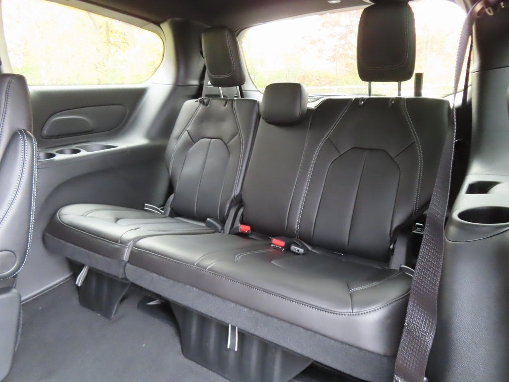 2026 Chrysler Pacifica PACIFICA SELECT AWD