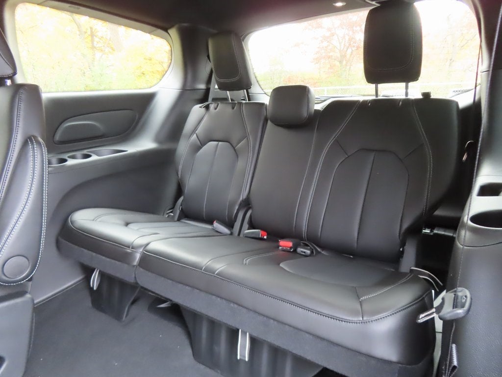 2026 Chrysler Pacifica PACIFICA SELECT AWD