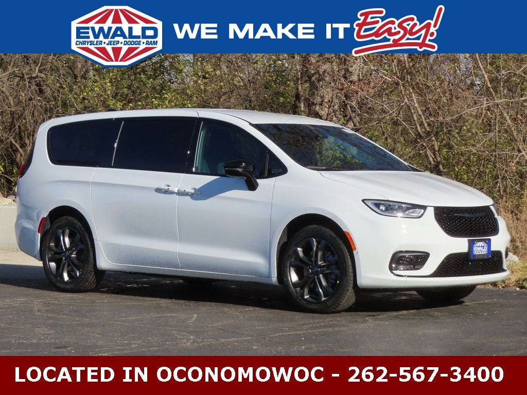 2026 Chrysler Pacifica PACIFICA SELECT AWD