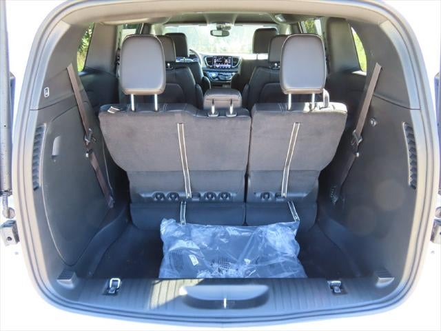 2027 Chrysler Pacifica PACIFICA SELECT AWD