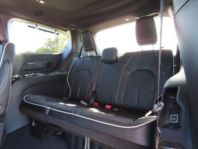 2027 Chrysler Pacifica PACIFICA LIMITED AWD