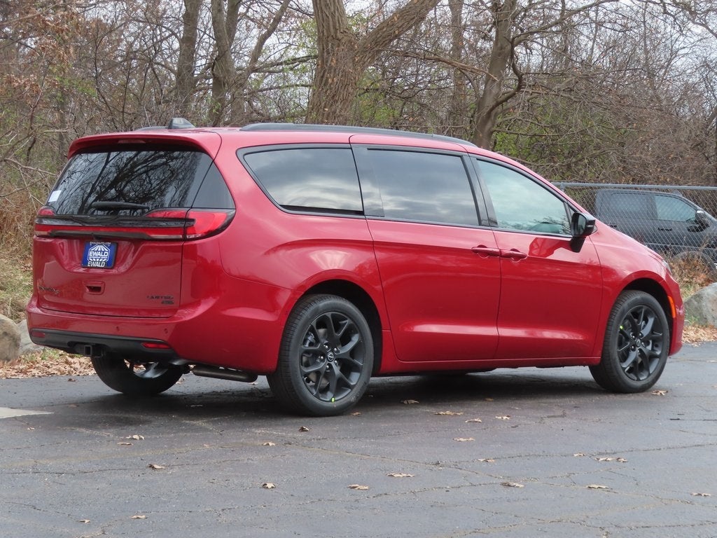 2026 Chrysler Pacifica PACIFICA LIMITED AWD
