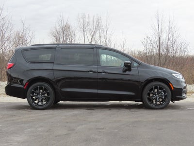 2026 Chrysler Pacifica PACIFICA LIMITED AWD