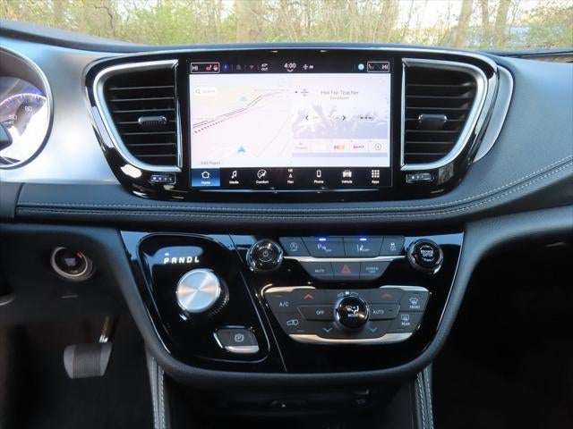 2026 Chrysler Pacifica PACIFICA LIMITED AWD