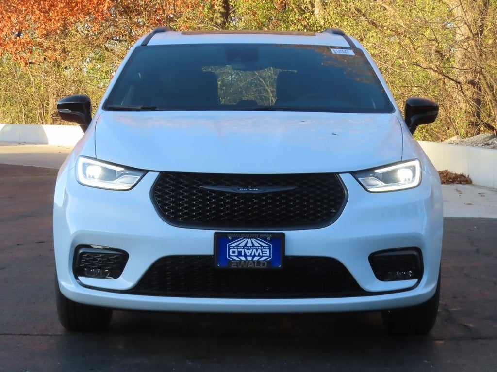 2026 Chrysler Pacifica PACIFICA LIMITED AWD