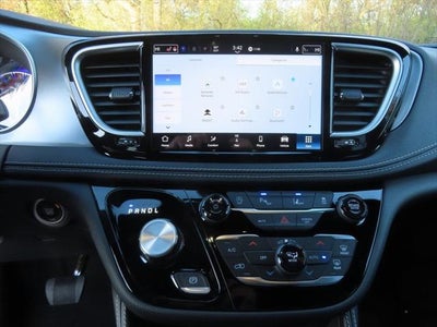 2026 Chrysler Pacifica PACIFICA LIMITED AWD